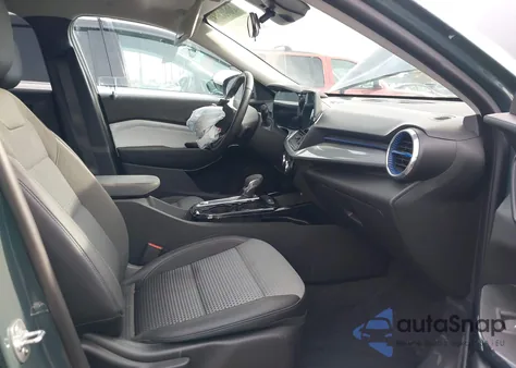 2025 Chevrolet Trax Fwd Lt from USA, damaged, VIN KL77LHEPXSC174148